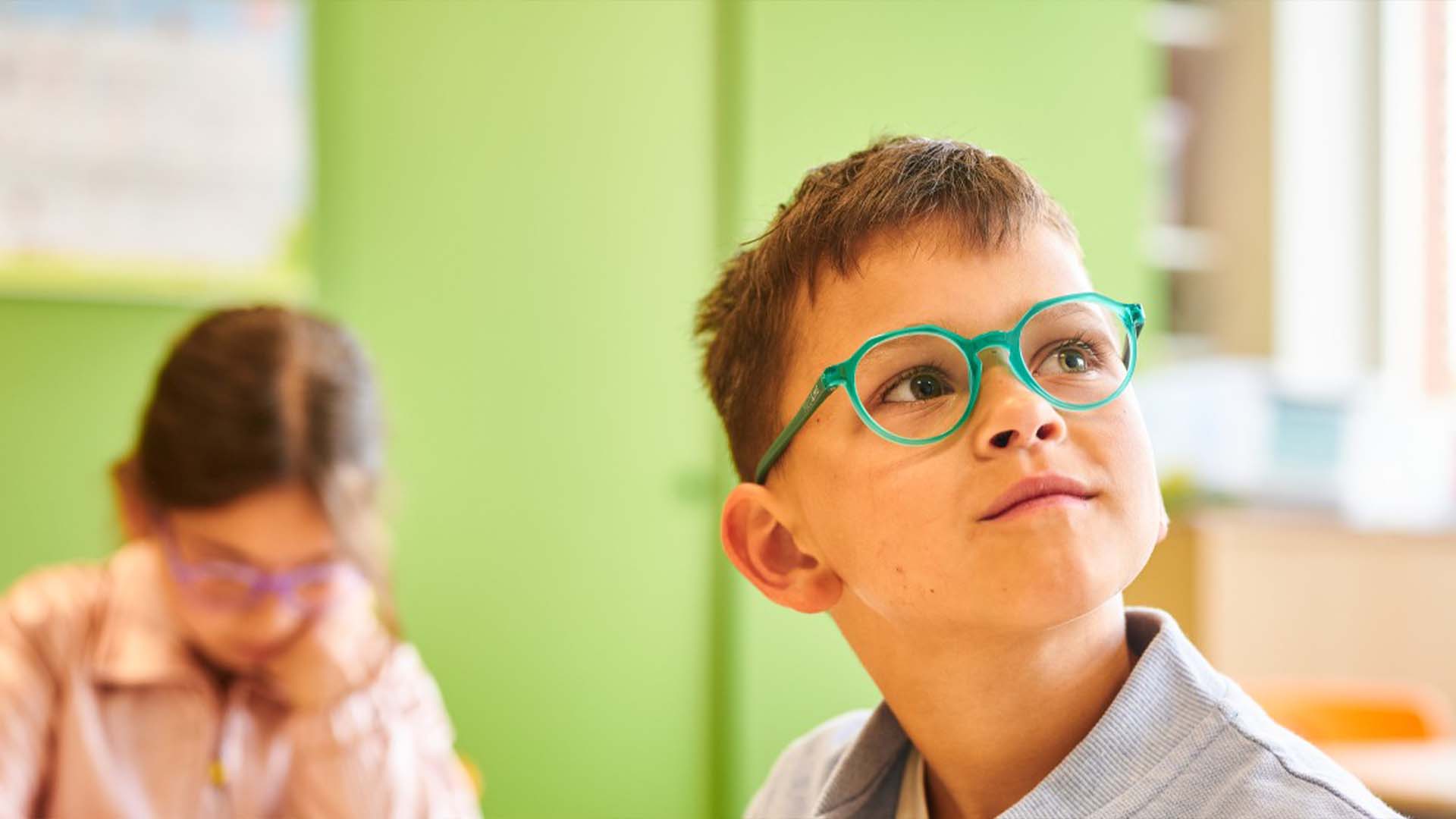 Lassen Sie die Augen Ihrer Kinder vor Schulbeginn untersuchen